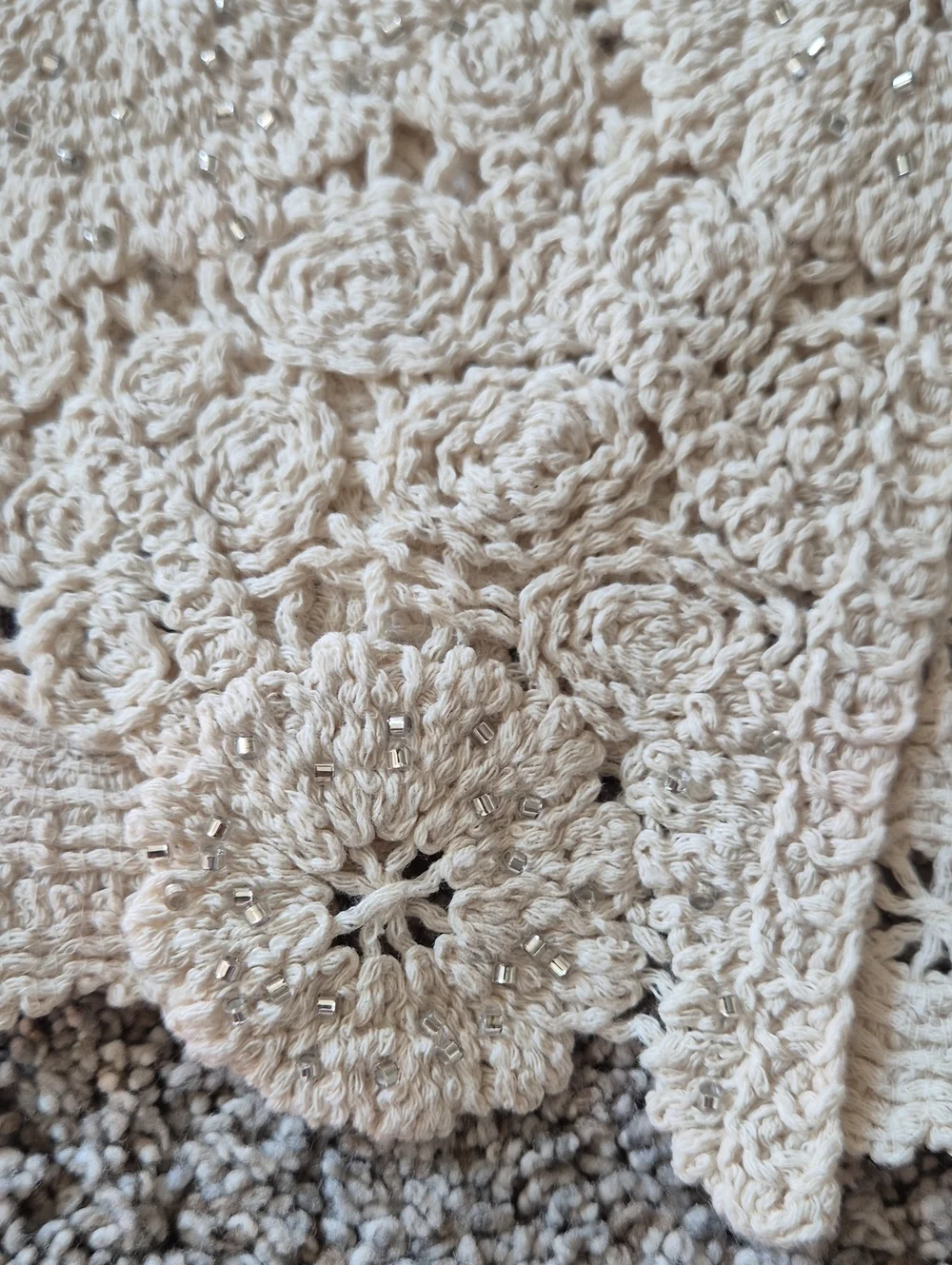 Crochet Floral Lace Sleeveless Vest - Cream